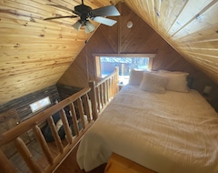 Hele huset/lejligheden Little Log Cabin, On 7 Acres In Woods. Wood Fireplace. Pet-friendly. (Pillager, USA)