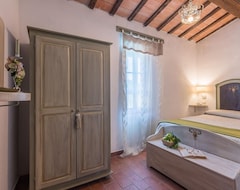 Cijela kuća/apartman Villa Privata Con Piscina, Wi-fi, Animali Ammessi, Marche - Villa Colombaia (Acqualagna, Italija)