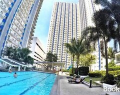 Hotelli Luxury At The Heart Of Metro Manila! Just Steps From The Dynamic Ambiance Of Two Iconic Tv Stations, Abs-cbn And Gma. Your Exclusive Retreat Free Pool (Manila, Filippiinit)