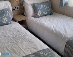 Apart Otel Luxury New 3 Bed Caravan With Stunning Sea View On Private Beach In Thorness Bay (Gurnard, Birleşik Krallık)