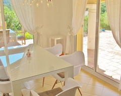Entire House / Apartment Beautiful Villa With Heated Private Pool, Only 15 Minutes From The Beaches (Montauroux, France)