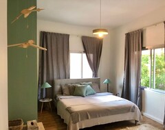 Cijela kuća/apartman Lovely 2 Bedroom In Gemmayzeh - 24/7 Electricity (Bejrut, Libanon)