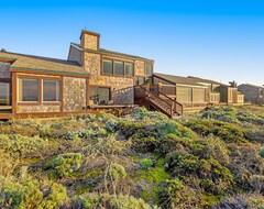 Tüm Ev/Apart Daire Stunning Ocean-view Home With W/d, Sauna, Tennis Court, & Patio - Beach Access (Moss Landing, ABD)
