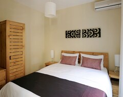 Khách sạn New Villa 3 Bedrooms 150m2 + Hotel Services + Breakfast + Pool + Private Beach (Grand Baie, Mauritius)