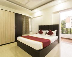 Khách sạn OYO 10269 Apartment Nine Blossoms (Pune, Ấn Độ)