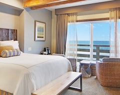 Hotel Cypress Inn on Miramar Beach (El Granada, USA)