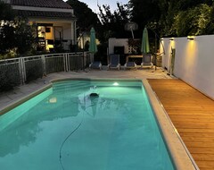 Toàn bộ căn nhà/căn hộ Belle Villa Tout Confort Avec Piscine Et Sauna, Idéal Vacances En Famille Ou Ami (Clarensac, Pháp)