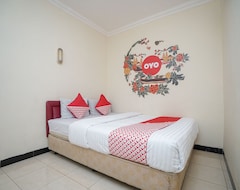 OYO 448 Hotel Central (Palembang, Indonesia)