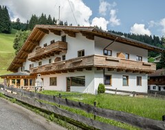 Casa/apartamento entero Group House At The Ski Lift In Hopfgarten-kelchsau, Ski In Ski Out For 40 Persons (Hopfgarten im Brixental, Austria)