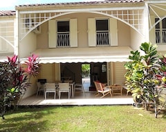 Toàn bộ căn nhà/căn hộ Charming Semi-detached Villa In A Quiet Environment At The Start (Petit Bourg, French Antilles)