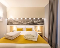 Hotel Albermonaco (Trento, Italy)