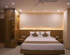 Khách sạn Hotel Dc Star (Tarapith, Ấn Độ)