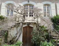 Toàn bộ căn nhà/căn hộ Large Estate With Heated Swimming Pool 10 Minutes From Angers (Saint-Barthélemy-d'Anjou, Pháp)