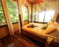 Toàn bộ căn nhà/căn hộ Boat, Tours & Staff All Included In Stay! Luxury Waterfront & Rainforest Hm (Sierpe, Costa Rica)