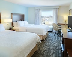 Khách sạn Hampton Inn & Suites by Hilton Saint John (Saint John, Canada)