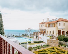 Lagou Raxi Country Hotel (Lafkos, Grecia)