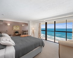 Hotel De Ville Apartments (Main Beach, Australija)
