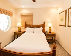 Hotel Lawson Rock Lionfish 208 (Roatan, Honduras)