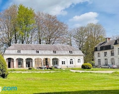 Cijela kuća/apartman Holiday Cottage On A Castle Estate (Humières, Francuska)