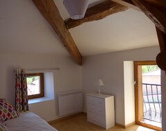 Toàn bộ căn nhà/căn hộ Rural cottage in Auvergne (Tourzel-Ronzières, Pháp)