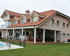 Toàn bộ căn nhà/căn hộ Individual Villa, Swimming Pool, Pediment, Gym, Sauna, Turkish Bath, Jacuzzi (Barrika, Tây Ban Nha)