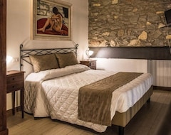 Otel Isola Verde Resort (Castiglione del Lago, İtalya)