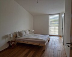 Cijela kuća/apartman Wonderful Cozy Apartment Very Well Located (Gurmels, Švicarska)