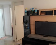 Entire House / Apartment Ótima Apt Bem Localizada (Luziânia, Brazil)