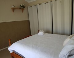 Toàn bộ căn nhà/căn hộ 1 Bedrm Self Contained Cottage Next To Vines. Relaxed And Quiet Atmosphere. (Mildura, Úc)