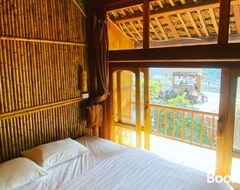 Hotel Jack Ecolodge - Palm Trees & Riverside Bungalows (Yen Bai, Vietnam)