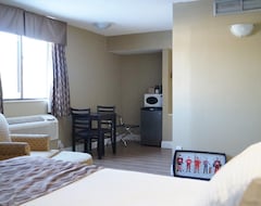 Pansion red maple inn and suites (Huntsville, Kanada)