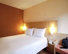 Hotel ibis Biarritz-Anglet Aéroport (Anglet, France)