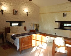 Tüm Ev/Apart Daire Peaceful Detached Cottage Studio French Countryside Private Garden Nature Lovers (Champagne-Mouton, Fransa)