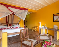 Khách sạn Ahg Waridi Beach Resort & Spa (Mkokotoni, Tanzania)