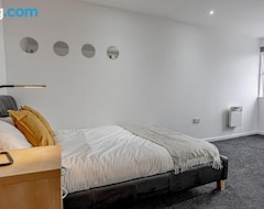 Tüm Ev/Apart Daire Luxury Modern 2 Bedroom Apartment In Birmingham City Centre-free Parking (Birmingham, Birleşik Krallık)