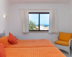 Casa/apartamento entero Superb 3 Bedroom Detached Villa With Heated Pool, Golf & Sea Views, Carvoeiro (Lagoa, Portugal)