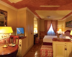 Khách sạn Petit Palais Hotel De Charme (Milan, Ý)