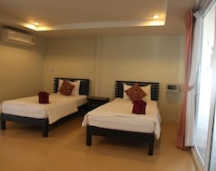 Hotel Naiyang Seaview Place (Nai Yang Beach, Thailand)