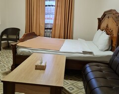 Hotel Economy Type Rooms (Ereván, Armenia)