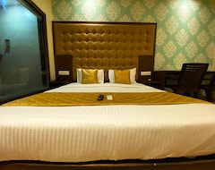 Khách sạn Hotel Palms Residency - Mankhurd Link Road Chembur (Mumbai, Ấn Độ)