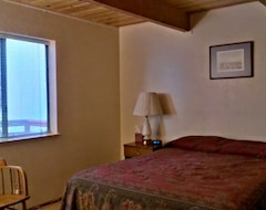 Cijela kuća/apartman Spacious 3-Level, 2 BR Plus Loft Mountain Home (Pinecrest, Sjedinjene Američke Države)