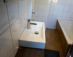 Koko talo/asunto Double Room With Separate Kitchen - Holiday Apartment Roasterei Arabica (Torgau, Saksa)