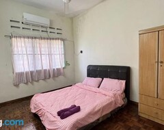 Casa/apartamento entero Batu Pahat Airbnb Homestay Empire 15 (Batu Pahat, Malasia)