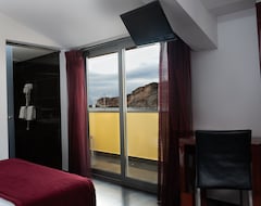 Hotel Oceano (Nazaré, Portekiz)