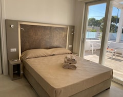 Căn hộ có phục vụ Elite Luxury Residence (Racale, Ý)