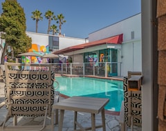 Hotel Park Plaza Lodge (Los Angeles, USA)