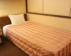 Hotel City Penssion Leliondor (Kyoto, Japan)