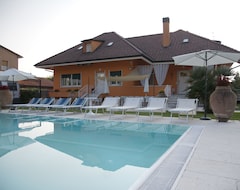 Toàn bộ căn nhà/căn hộ Luksus Villa Med Privat Pool, Valpolicella, NÆr GardasØen (Pescantina, Ý)