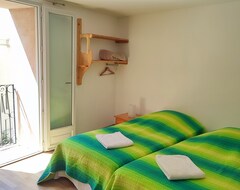 Bed & Breakfast Hostel Le Diablotin (Saint-Jean-de-Fos, Pháp)