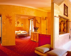Hotel Adler Suite & Stube (Niederdorf, Italien)